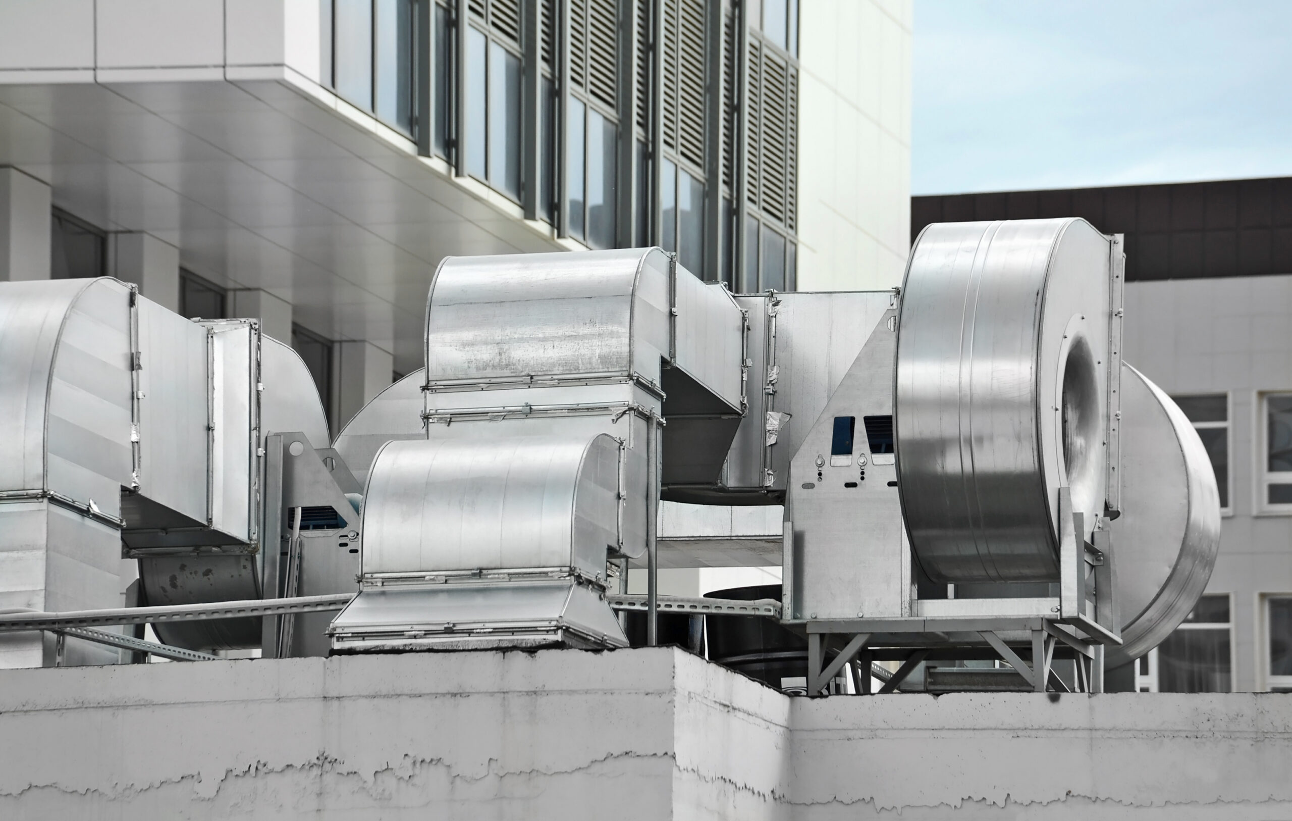 Industrial ventilation system Industrial air conditioning and ventilation systems on a roof